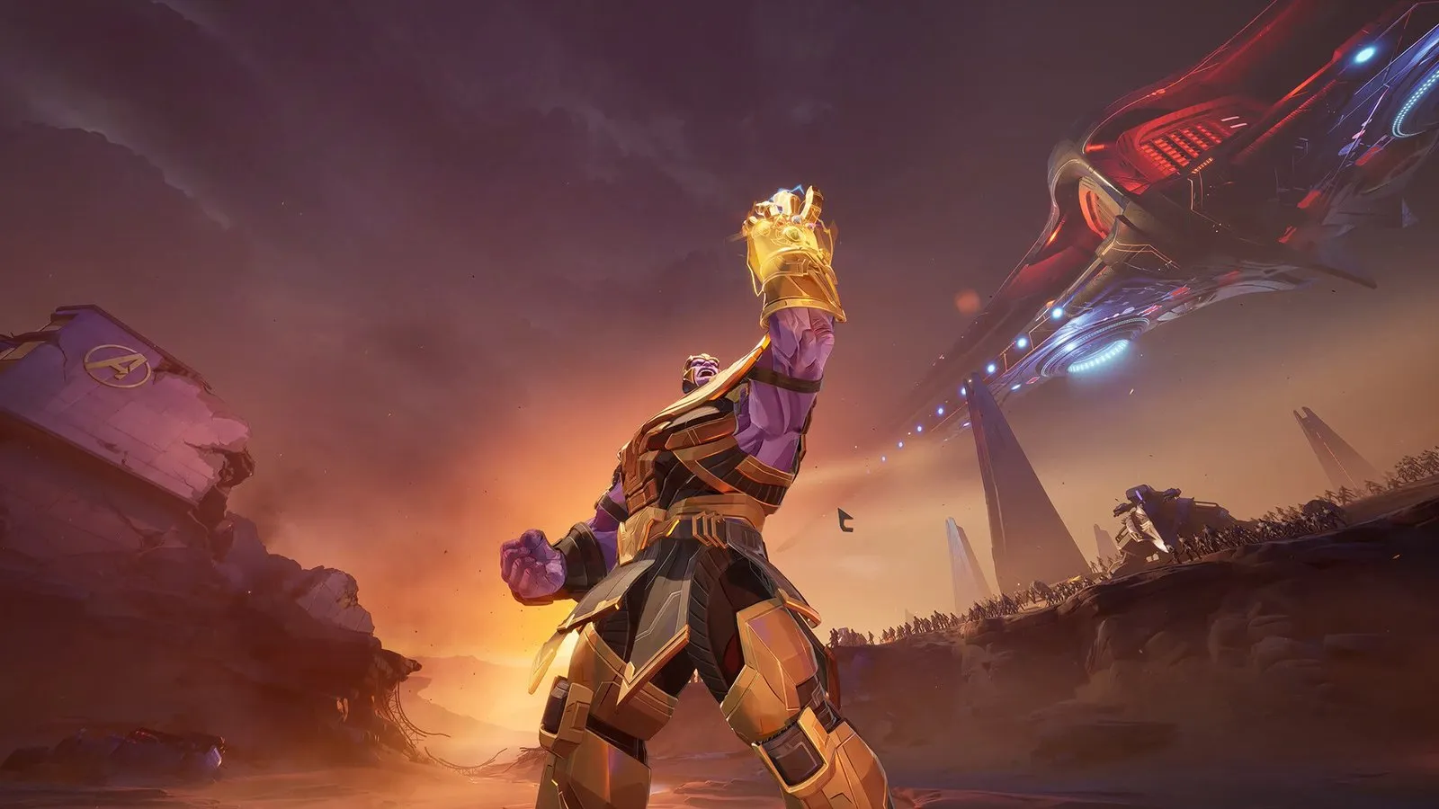 Thanos de pie con el puño en alto sobre un terreno rocoso, con una nave y torres al fondo bajo un cielo naranja